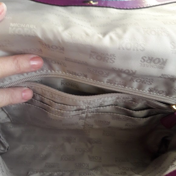 NWOT Authentic Michael Kors Clutch - Picture 7 of 7